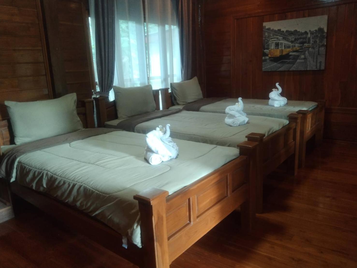 Denchai City Resort เด่นชัยซิตี้ รีสอร์ท Phrae Buitenkant foto