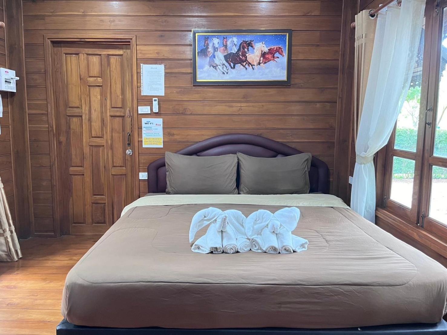 Denchai City Resort เด่นชัยซิตี้ รีสอร์ท Phrae Buitenkant foto