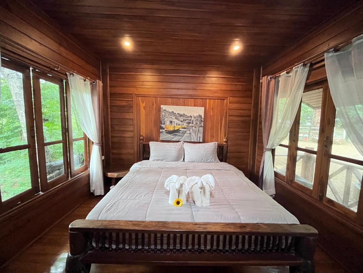 Denchai City Resort เด่นชัยซิตี้ รีสอร์ท Phrae Buitenkant foto